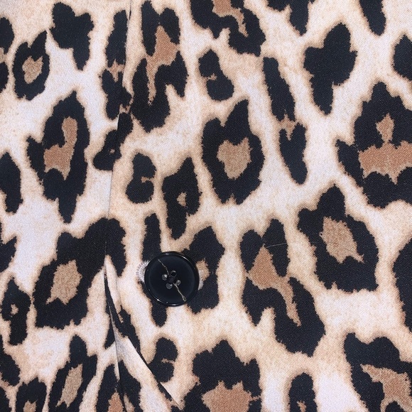 Banana Republic leopard print blazer - Picture 6 of 13